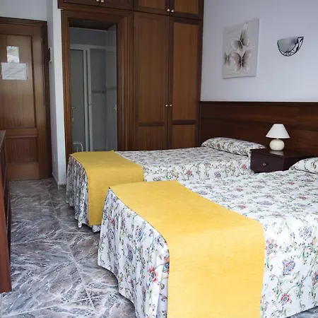 Geranios Gæstehus Puerto de la Cruz (Tenerife)